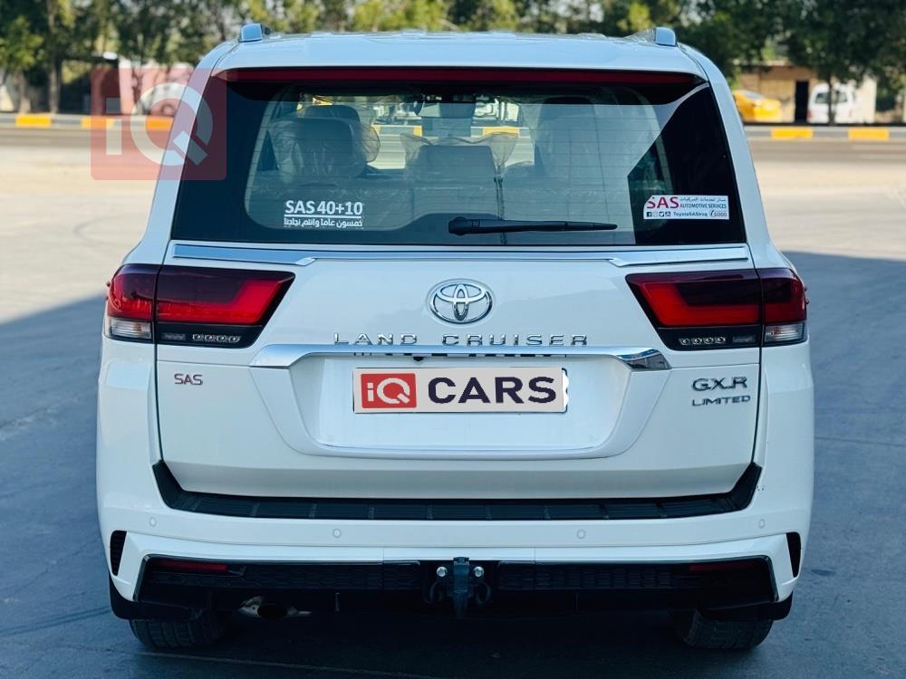 تويوتا لاندكروزر